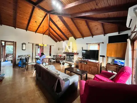 En venta casa de 4 dormitorios en la Alborada, Punta del Este