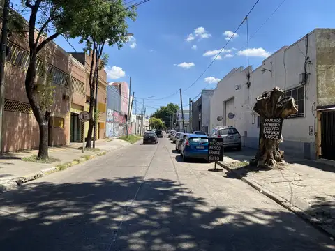 CASTRO 4600