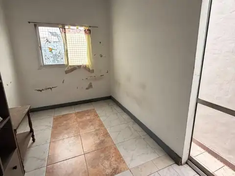 Depto Tipo Casa en Alquiler en Munro-Oeste, $ 700.000