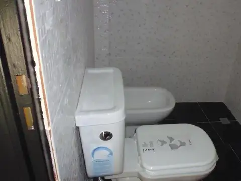 Av Inte Tomkinson 2800