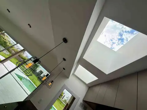 Casa en Venta en La Alameda, USD 270.000