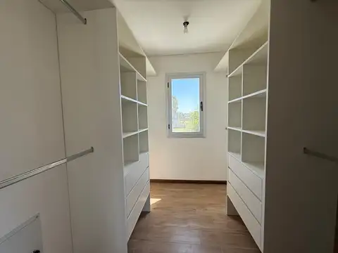 Casa en Venta en Santo Tomas, USD 320.000