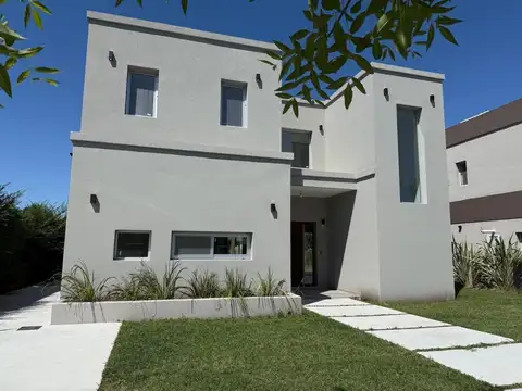 Barrio Santo Tomas Pilar 500