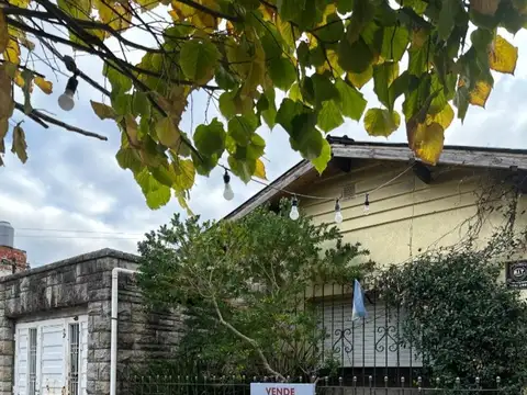 2 casas en un lote 8.66 x 28 m, APTA CREDITO - Pirovano 38