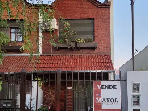 DUPLEX 3 AMBIENTES EN CARAPACHAY