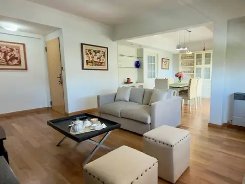 Departamento 4 ambientes con 2 baños