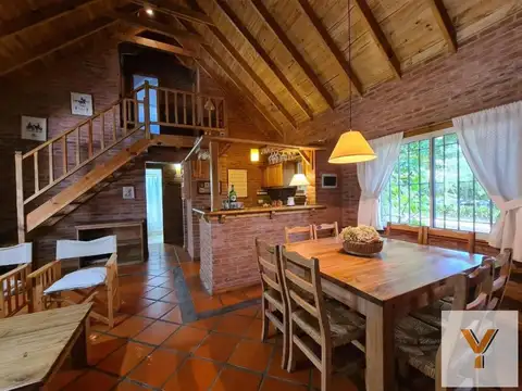 Casa en Venta - 4 Dormitorios 2 Baños - 521mts - Valeria Del Mar