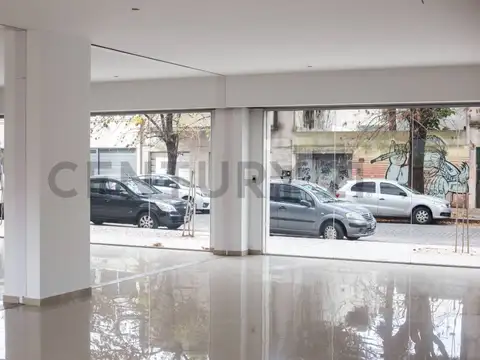 LOCAL COMERCIAL EN ALQUILER EN LA PLATA
