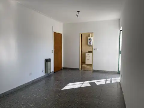 2 AMBIENTES IMPECABLE Y MUY LUMINOSO - A 1 CUADRA DE PLAZA ARENALES
