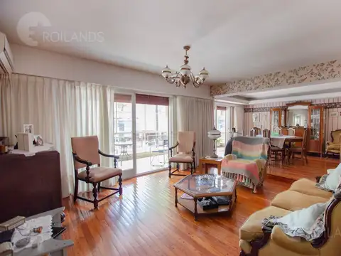 Venta departamento 4 ambientes con cochera en Caballito