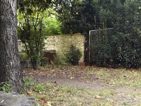 EN VENTA CASA DE 3 AMBIENTES CON PILETA Y DEPARTAMENTO DE 2 AMBIENTES