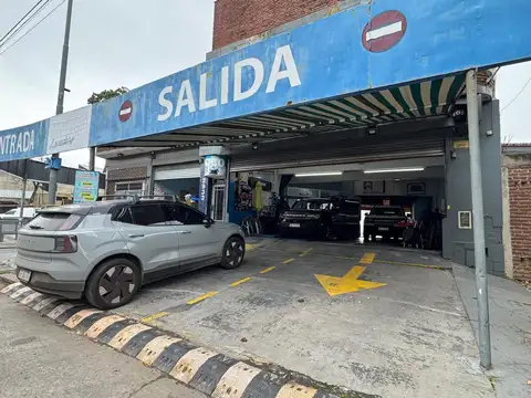 Local en Venta en Pompeya, USD 300.000