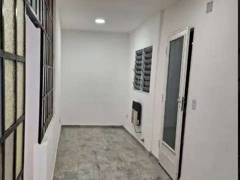 Depto Tipo Casa en Alquiler de 2 ambientes