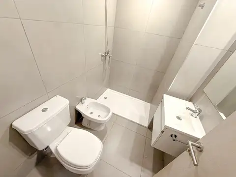 3 de Febrero 458 Piso 1 Departamento E - Torre 2