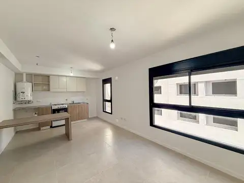 Venta. Monoambiente en construcción con patio y amenities - Martin, Rosario.