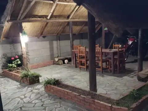 Amplia casa en venta