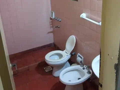Casa en Alquiler con 1 cochera