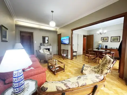 Hermoso Departamento 4 amb. en Las Cañitas, con cochera cub. REAL OPORTUNIDAD 