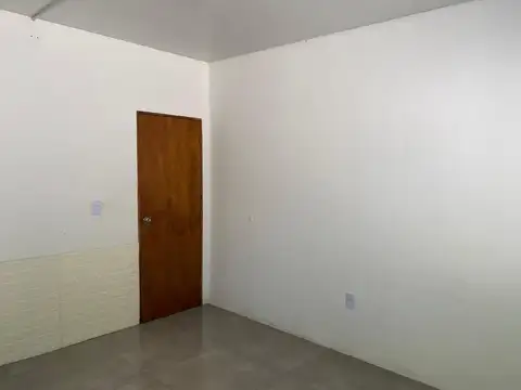 Casa en Alquiler con 1 cochera