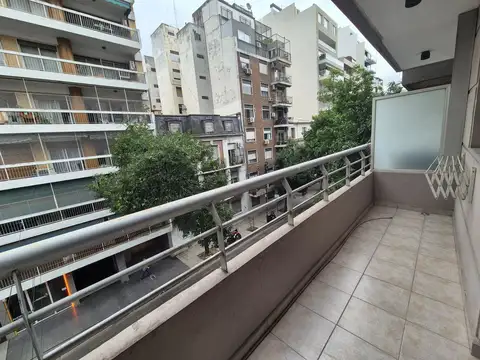 amplio ambiente en pleno Belgrano