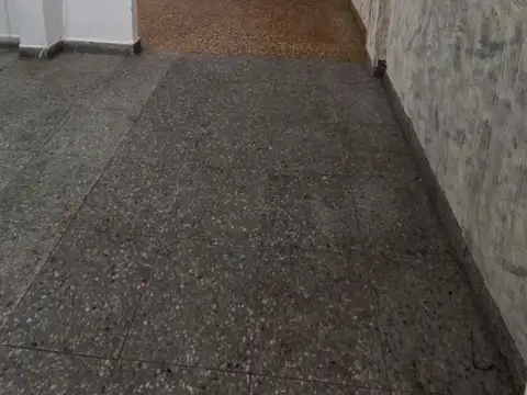 Depto Tipo Casa en Alquiler de 1 dormitorio