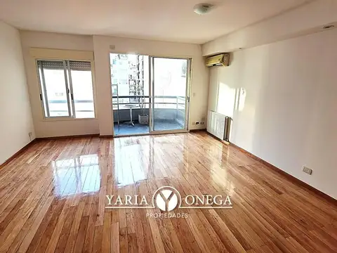 Semipiso alto con cochera y 2 baños, Amenities,Excelente Edo
