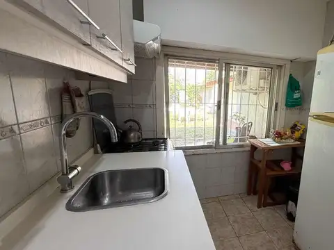 Venta CASA Escobar CENTRO | 2 Locales + Vivienda