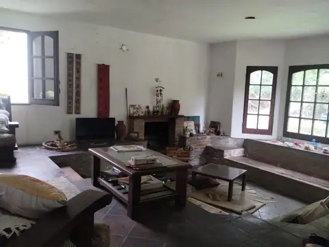 Casa 5 ambientes con 3 baños