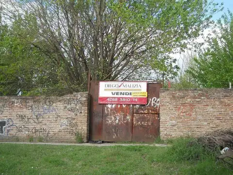 Terreno en Venta 52  mts Fondo