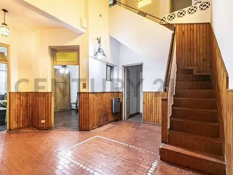 Pedro Lozano 5700, Piso 0