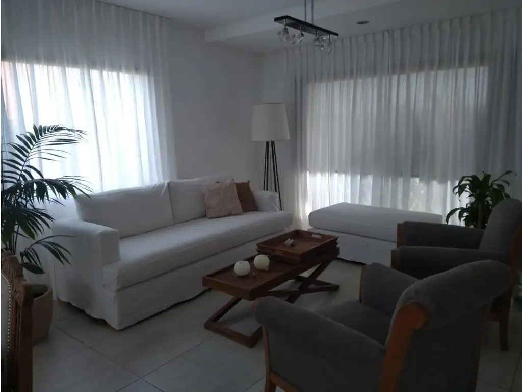 Casa - 3 dormitorios | 4 baños