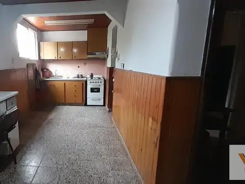 Casa en venta - 2 Dormitorios 2 Baños - Locales - 300Mts2 - Arribeños, General Arenales