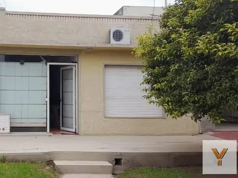 Casa en venta - 2 Dormitorios 2 Baños - Locales - 300Mts2 - Arribeños, General Arenales