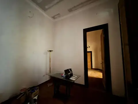 Casa pasillo  en venta en Rosario   A reciclar   