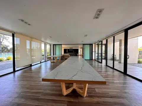 Departamento en Venta en Las Rosas, USD 118.000