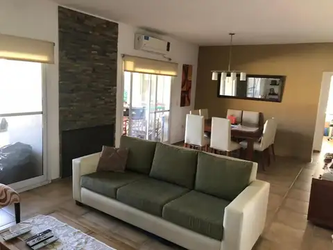 Av. Patricias Argentinas 4500