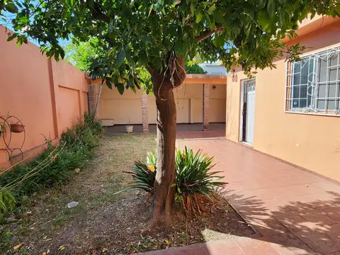 Casa en Venta en Munro, USD 165.000