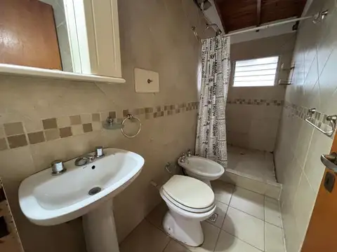 Depto Tipo Casa 2 ambientes con 1 baño