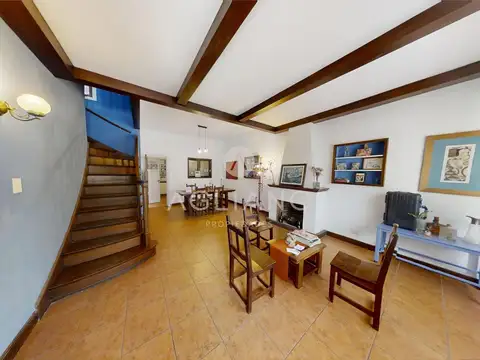 Depto Tipo Casa en Venta de 5 ambientes