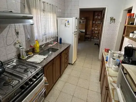 Casa en Venta en Pilar Centro – Ideal para vivir o reciclar, a pasos de todo