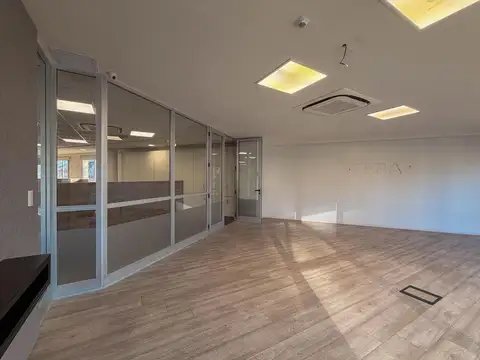 OFICINA PREMIUM DE 230m2 CON COCHERAS EN ALQUILER EN PUERTO NORTE