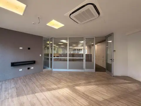 Oficina en Alquiler al Noreste