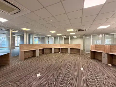 OFICINA PREMIUM DE 230m2 CON COCHERAS EN ALQUILER EN PUERTO NORTE
