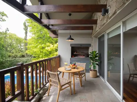 Departamento en Alquiler con 2 cocheras