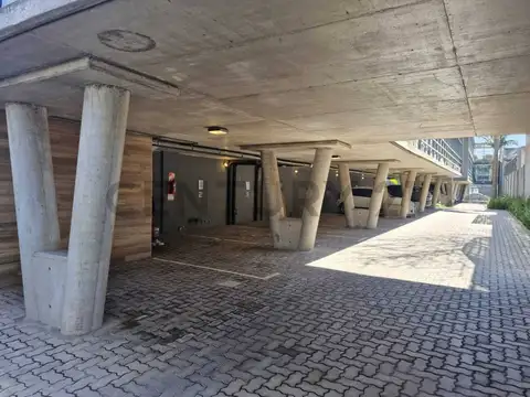 Oficina en Alquiler en Barrio Parque Leloir, $ 990.000