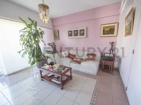 ramon falcon 2200, Piso 0