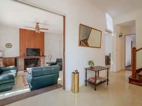 Casa 6 ambientes con 3 baños