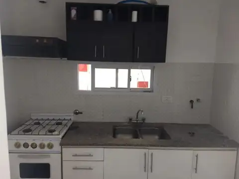 Depto Tipo Casa 3 ambientes con 1 baño