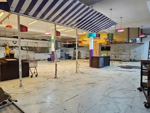 Local en Dique Lujan