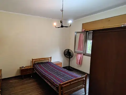 LINDA CASA TECHO A DOS AGUAS
